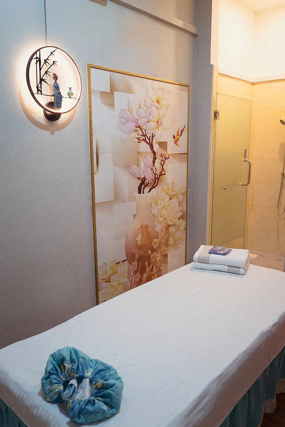 Inside Tree House Spa, view 2